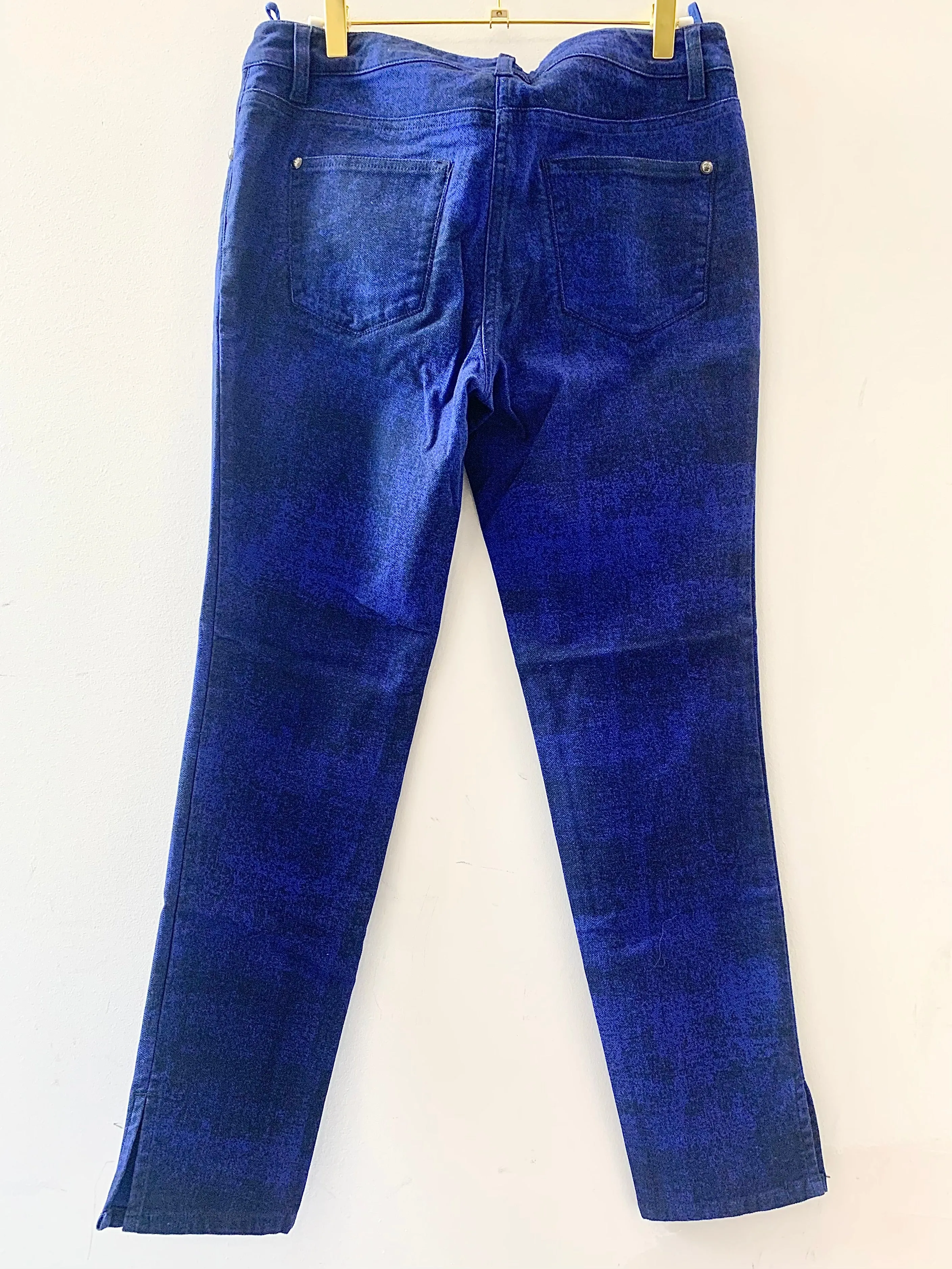 CHANEL BLUE WASHED JEANS