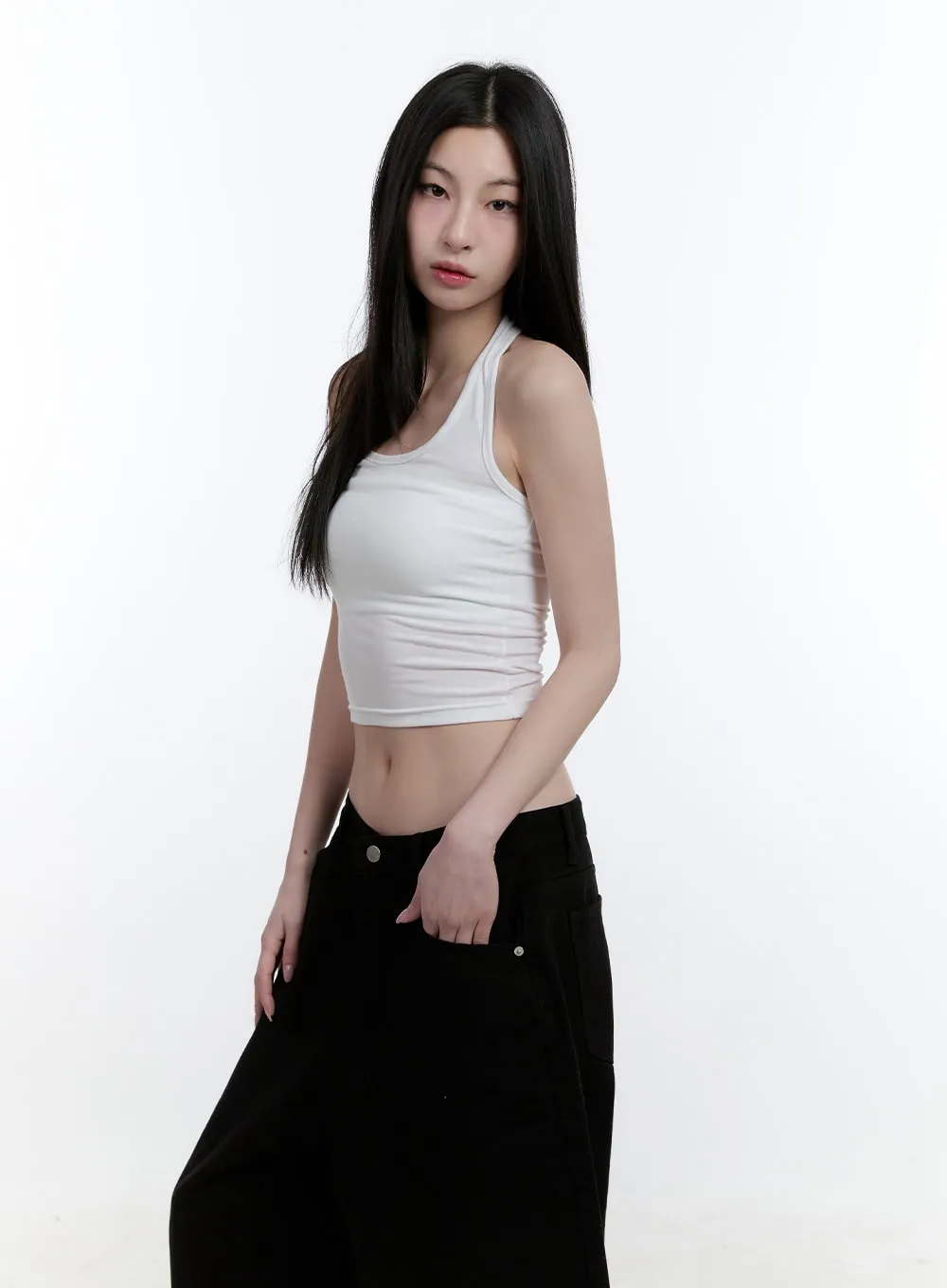 Essential Slim-Fit Halter Top CJ522