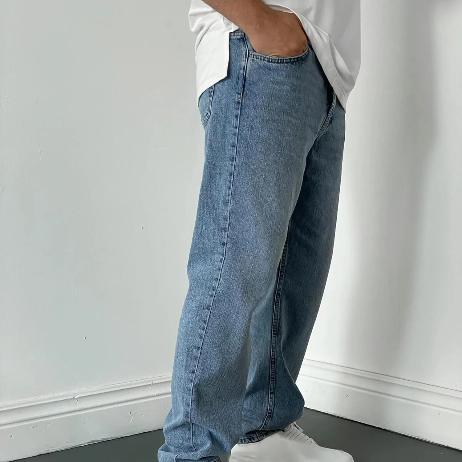 Mens Jeans Relaxed Fit Straight Leg Denim Pants Baggy Casual Solid Color Trousers Washed Distressed Jeans with Pockets