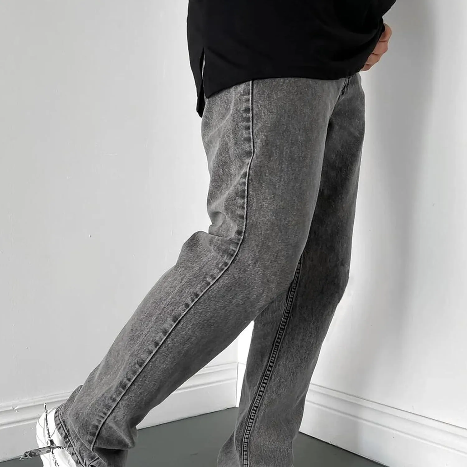 Mens Jeans Relaxed Fit Straight Leg Denim Pants Baggy Casual Solid Color Trousers Washed Distressed Jeans with Pockets