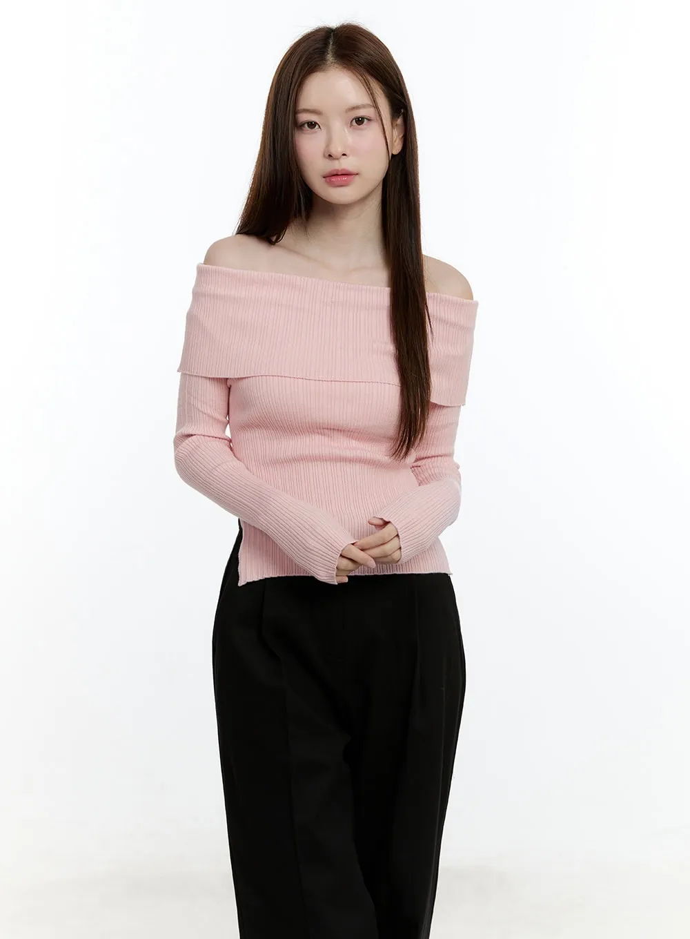 Ribbed Slim-Fit Off-Shoulder Top CM521