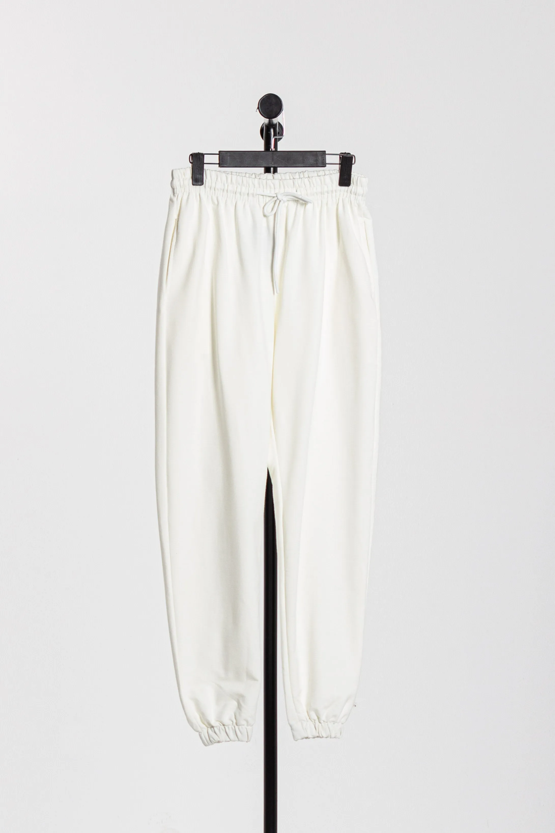 SLIM FIT COMFORT JOGGER TROUSERS