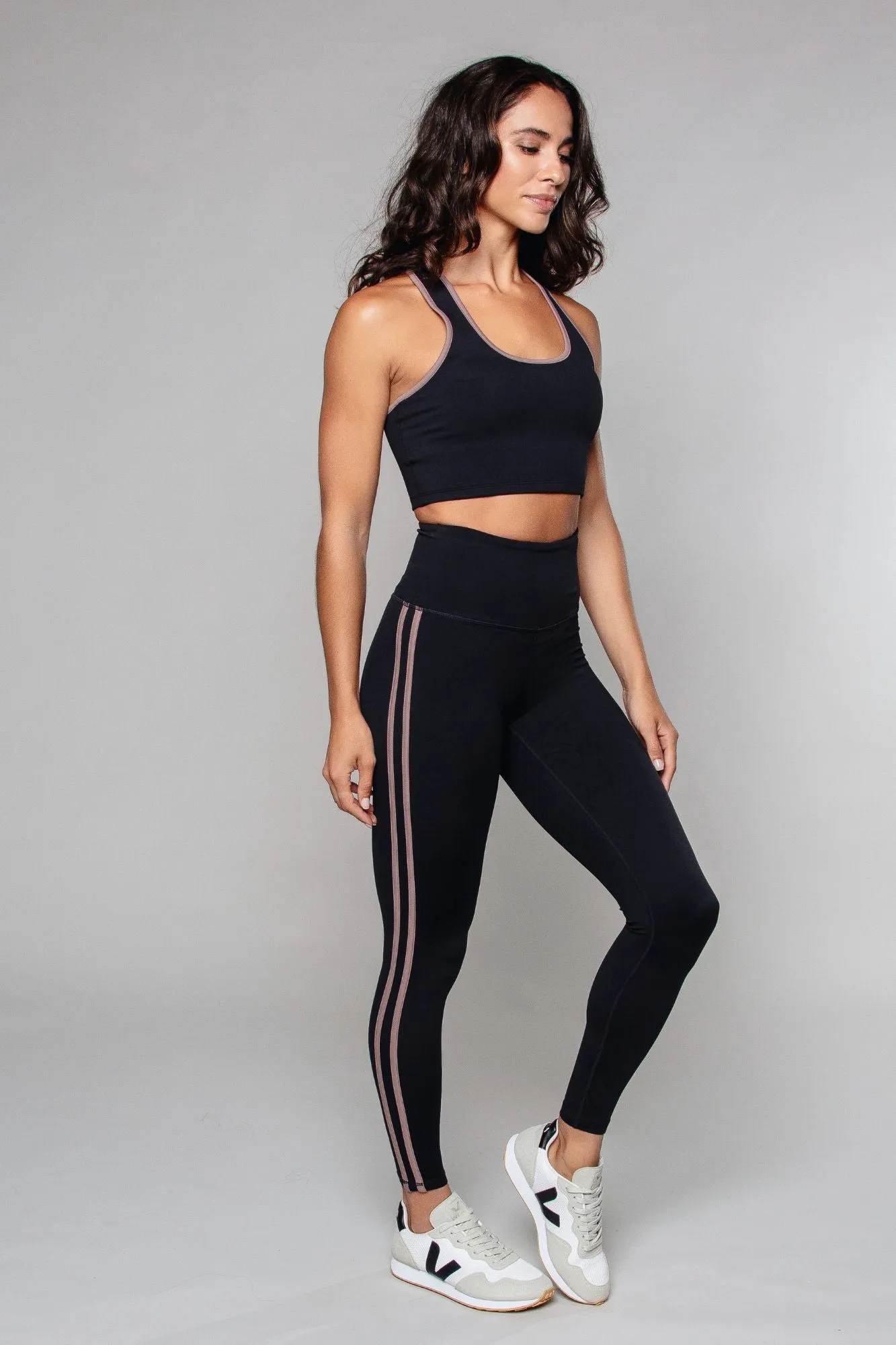 Stride Piped High Waisted Legging Black / Taupe