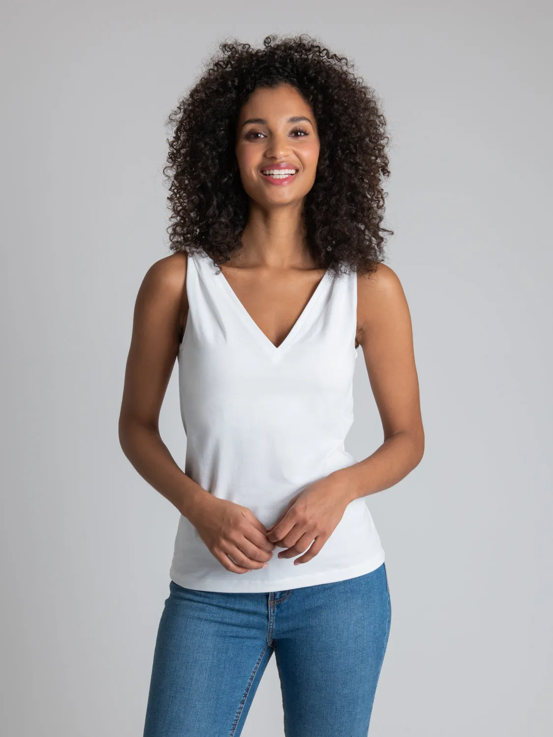 SYLVIE-V-NECK AND V-BACK SLEEVELESS T-SHIRT