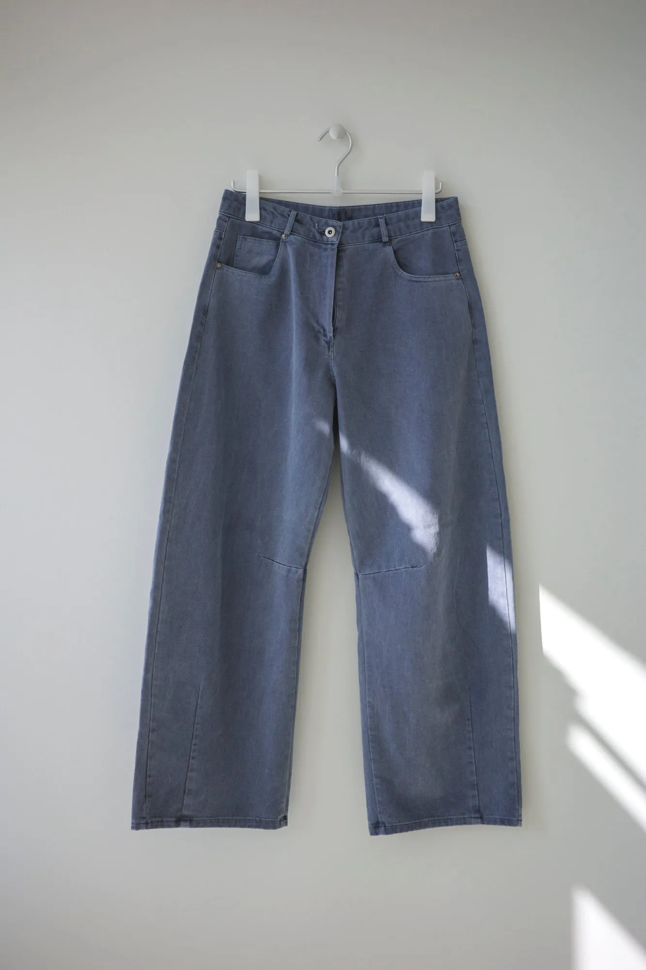 WASHED BLUE DENIM