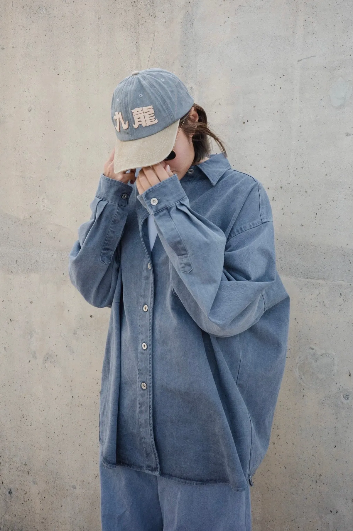 WASHED BLUE DENIM