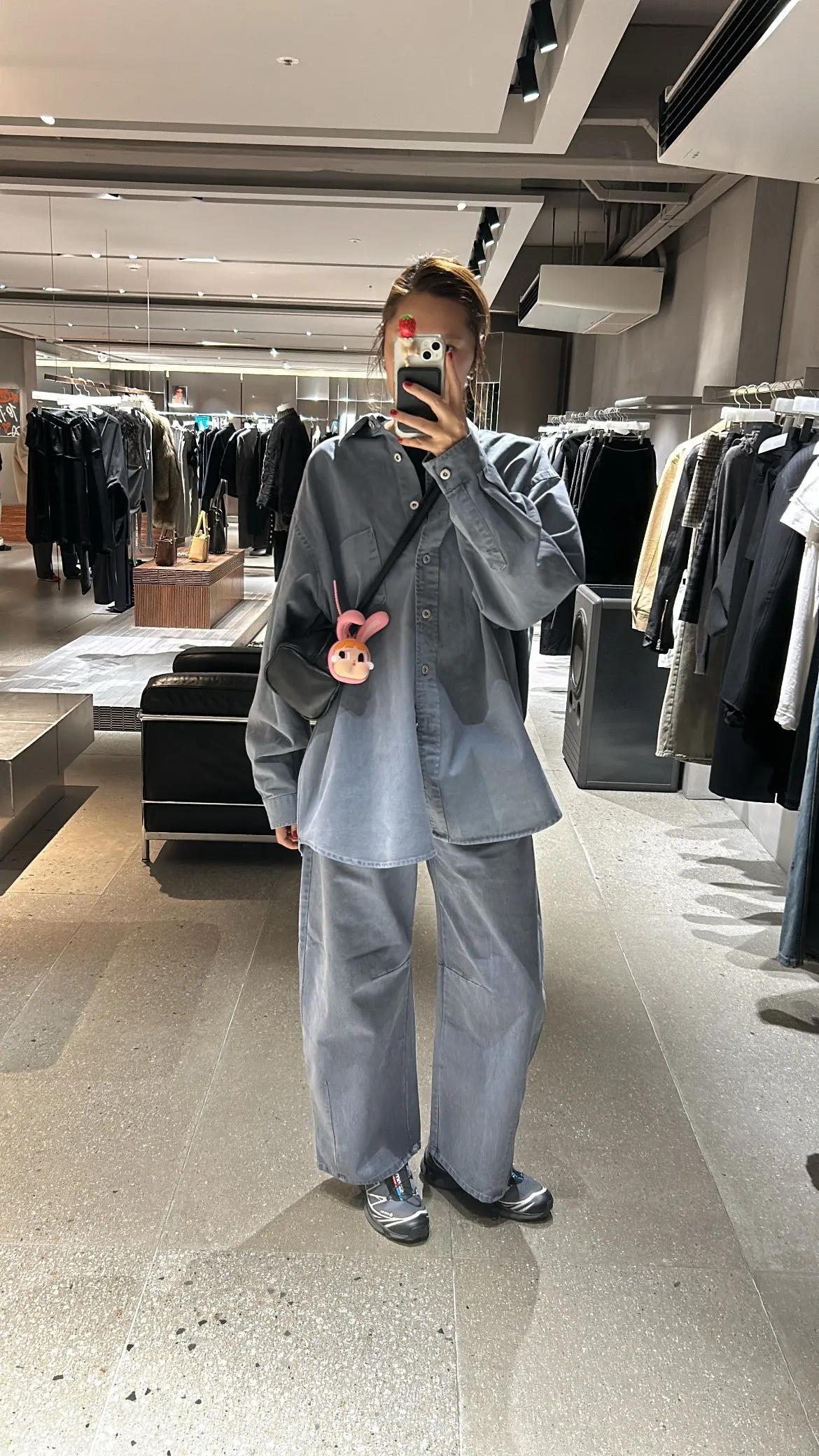 WASHED BLUE DENIM
